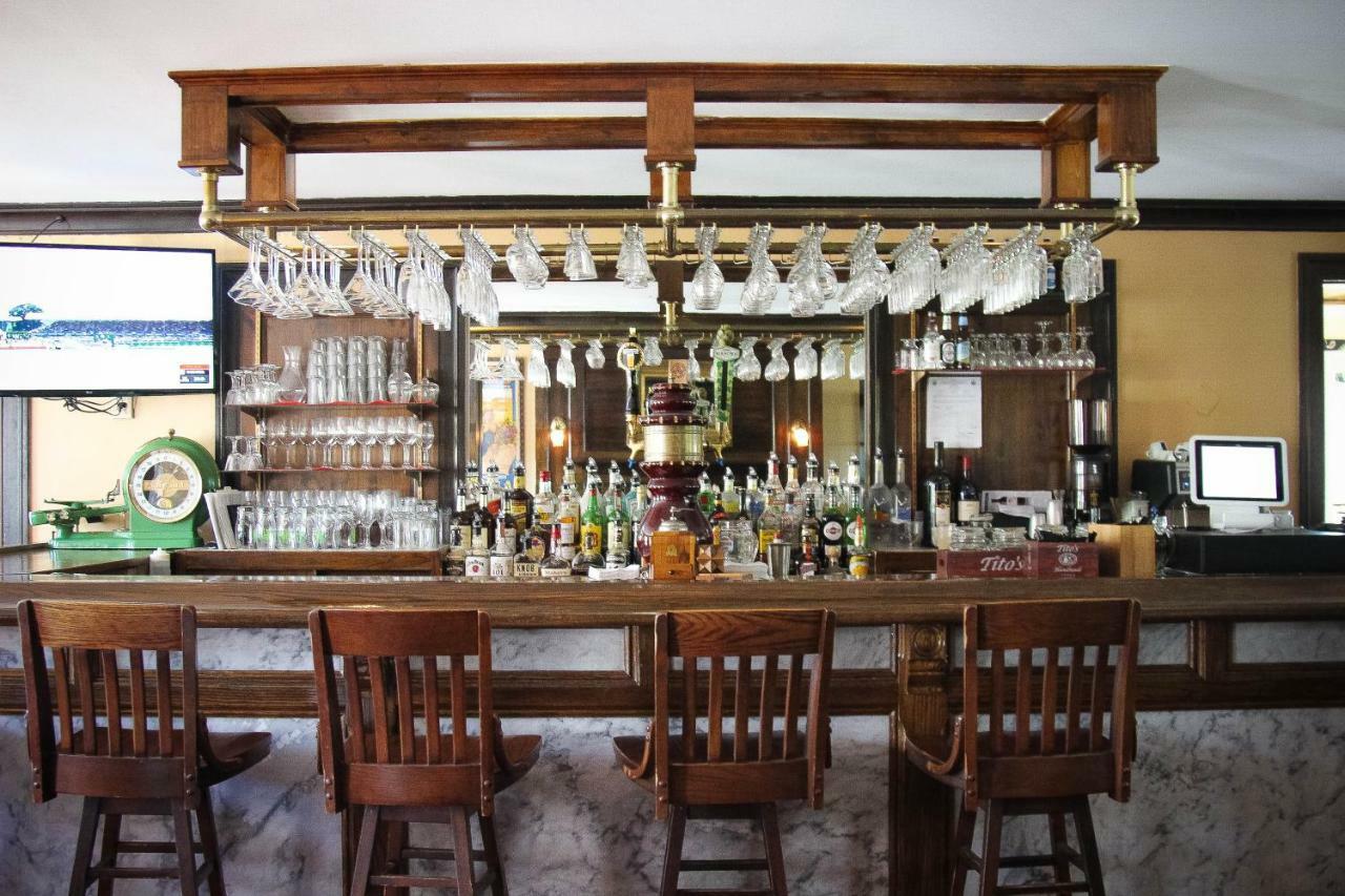 The Lucerne Inn Dedham Buitenkant foto